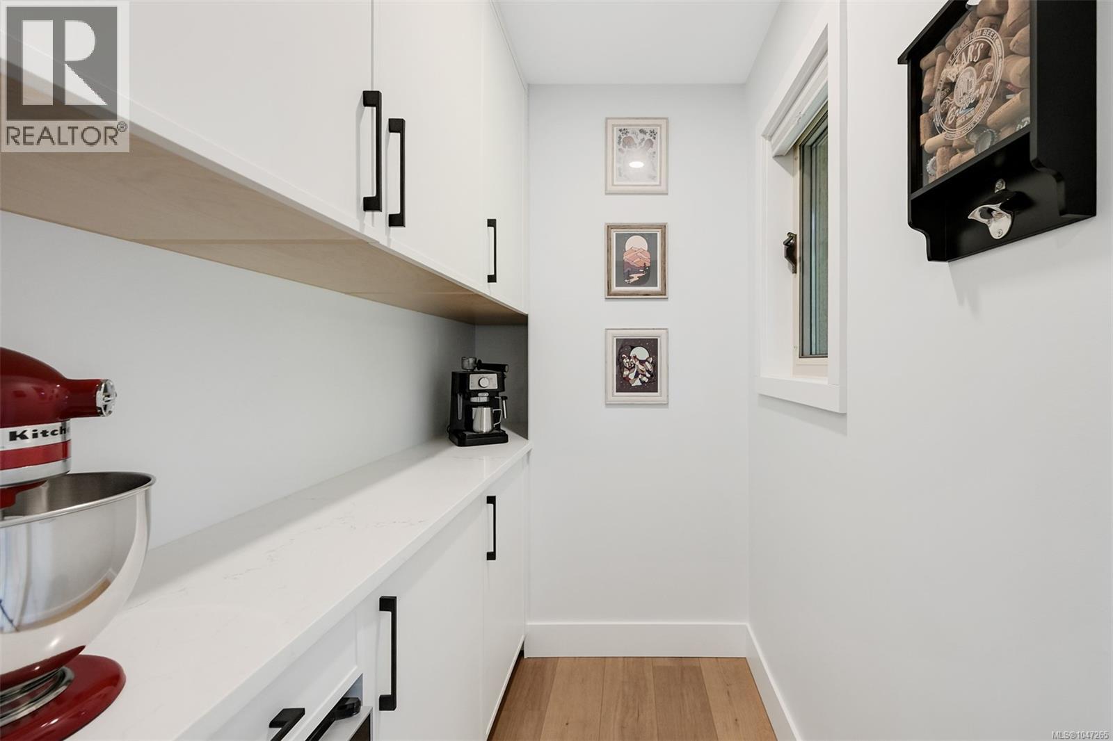 978 Fir Tree Glen - Image 37