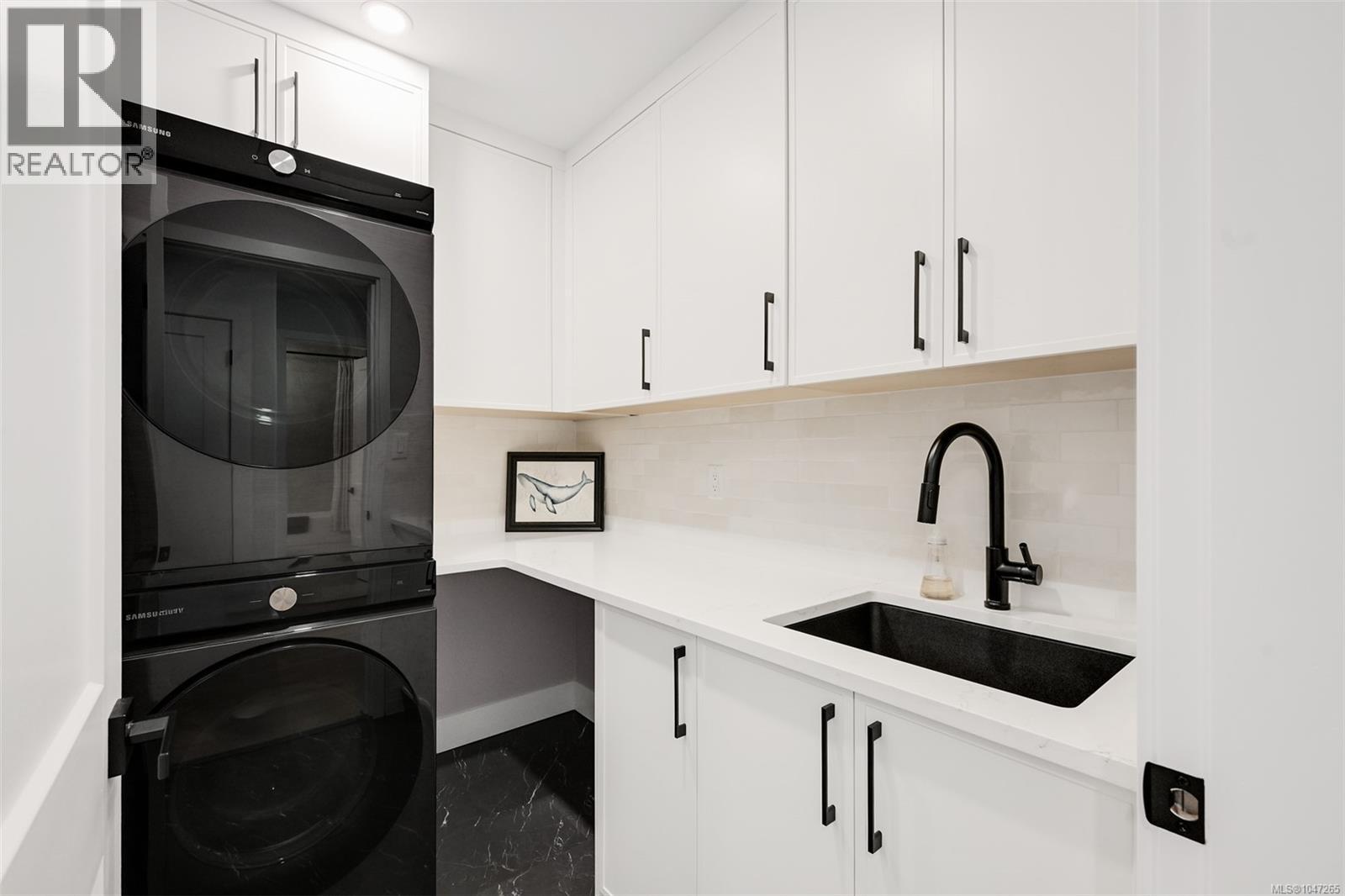 978 Fir Tree Glen - Image 60