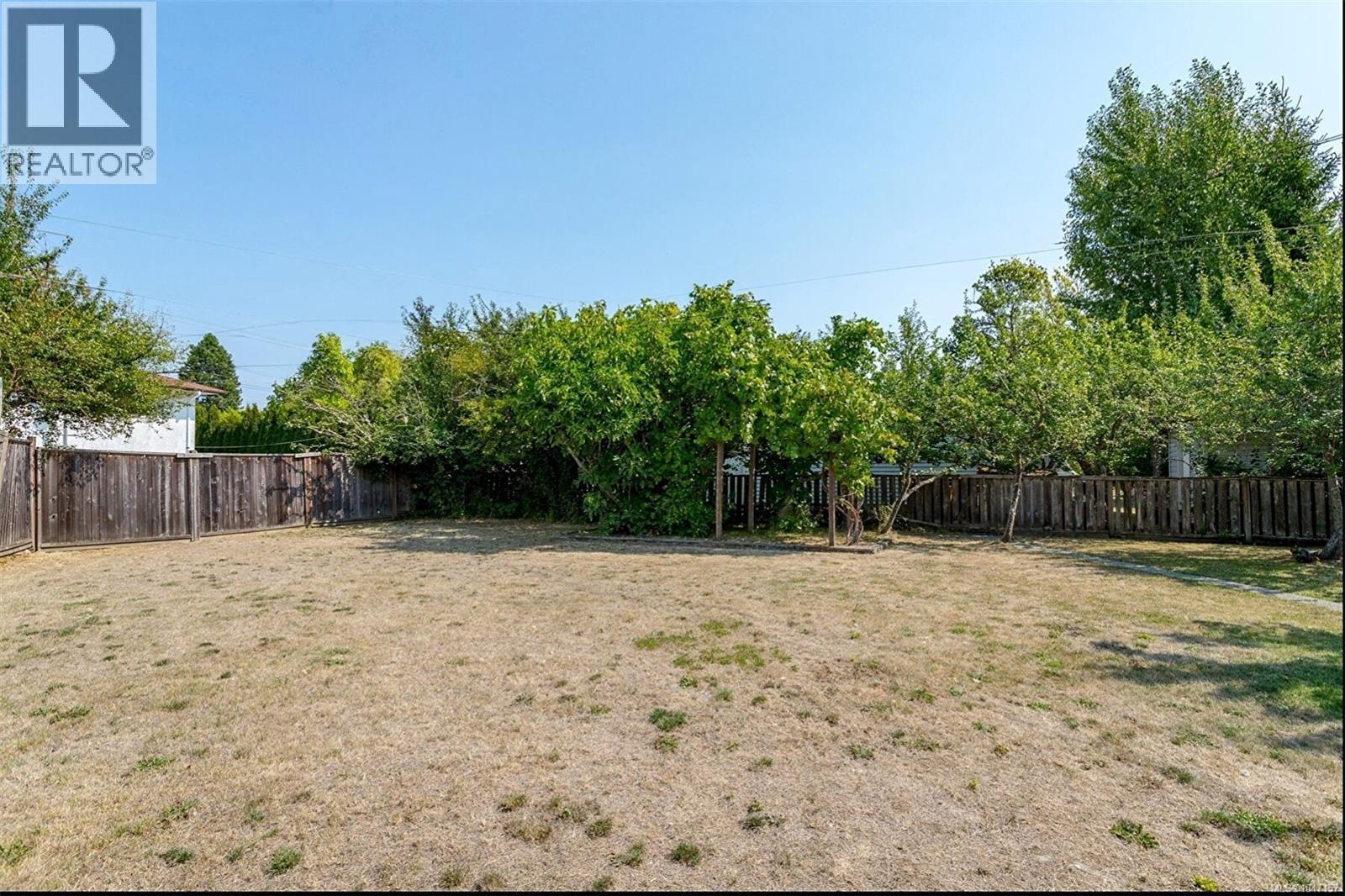 1822 Fairhurst Ave - 43