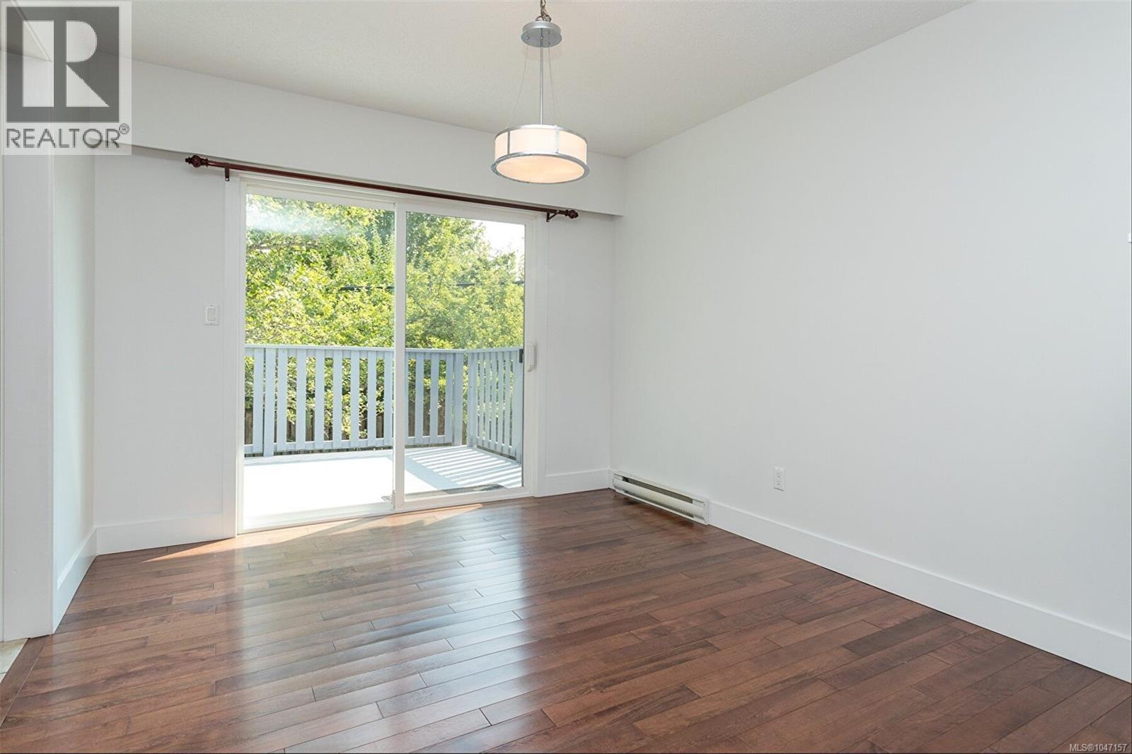 1822 Fairhurst Ave - 9