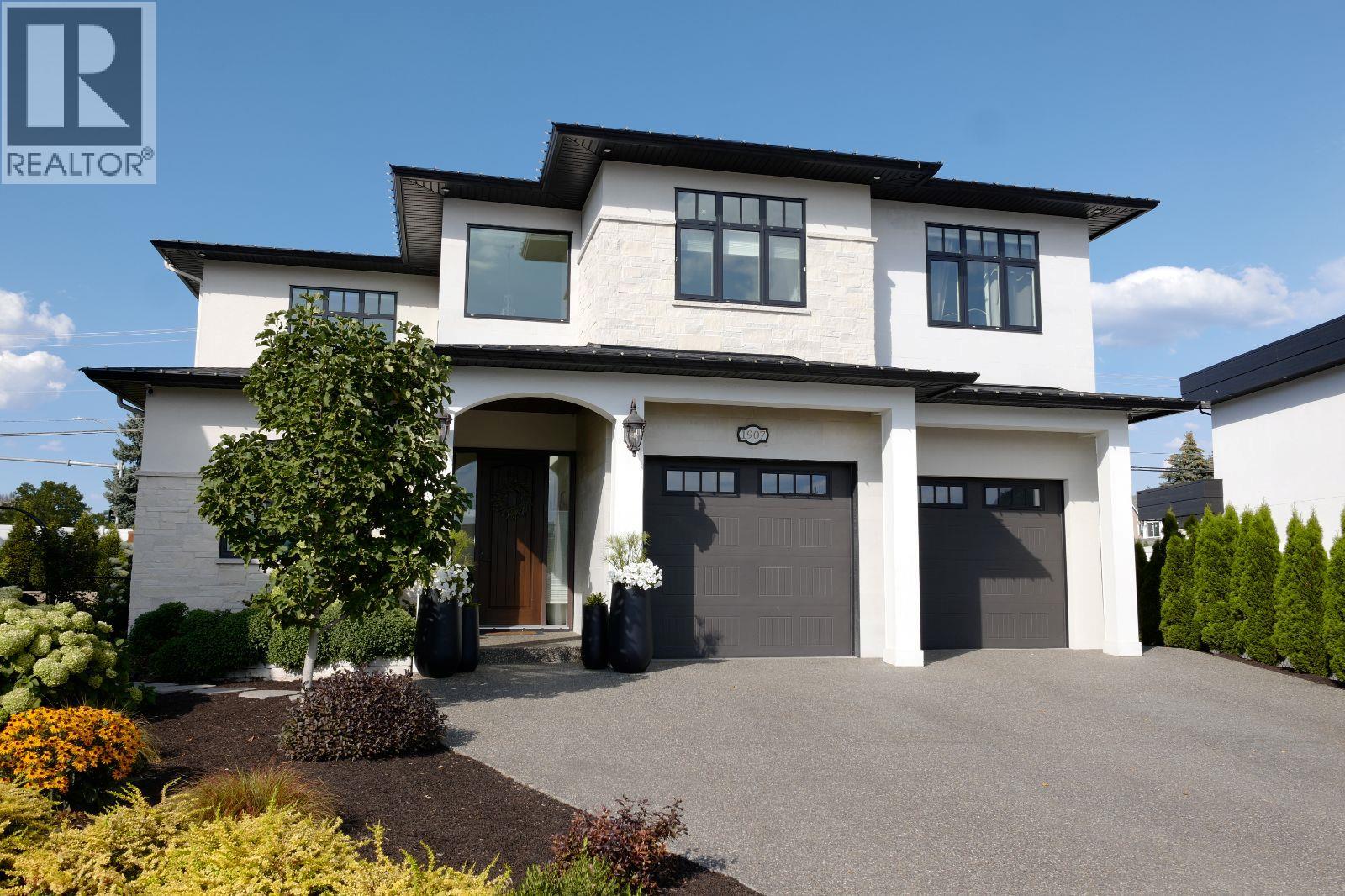 1907 Hemmerling Court, Kelowna