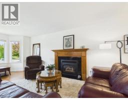 2pc Bathroom - 3400 Ontario Ave, Powell River, BC V8A5M7 Photo 6