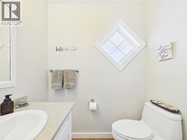 3400 ONTARIO AVE, Powell River