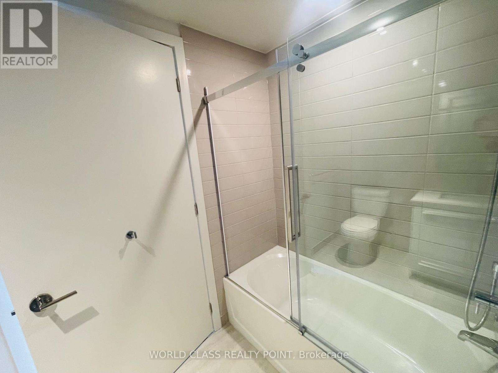 #2404 8 CUMBERLAND STREET - Image 10