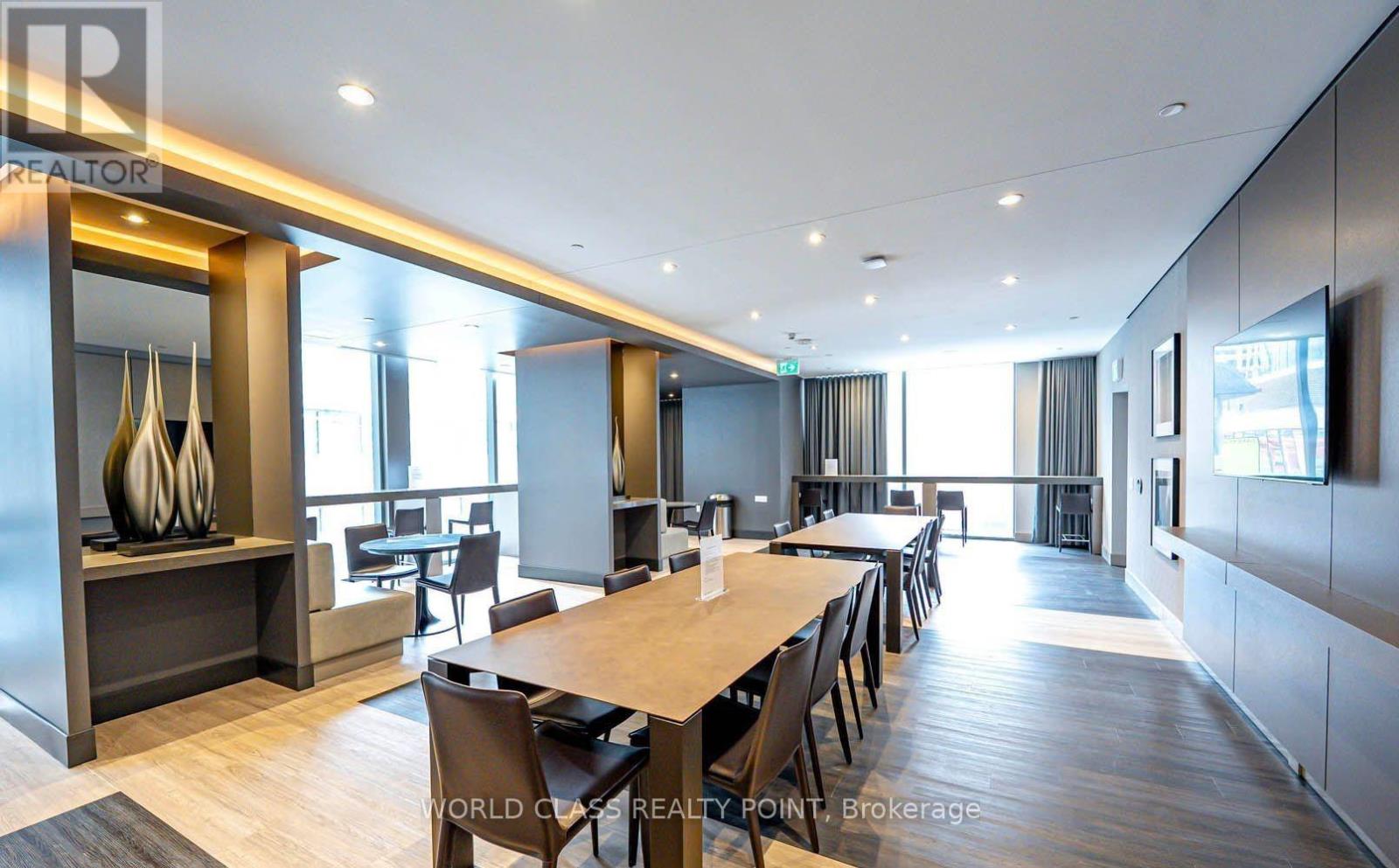 #2404 8 CUMBERLAND STREET - Image 13