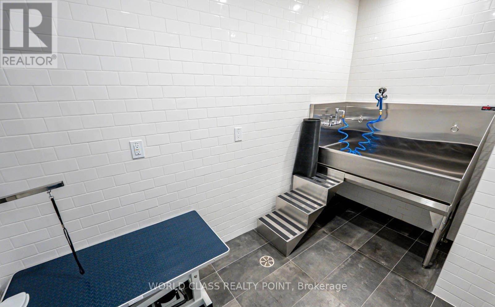 #2404 8 CUMBERLAND STREET - Image 28