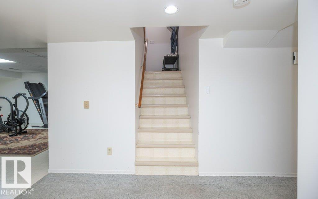 10729 108A AV - Image 42