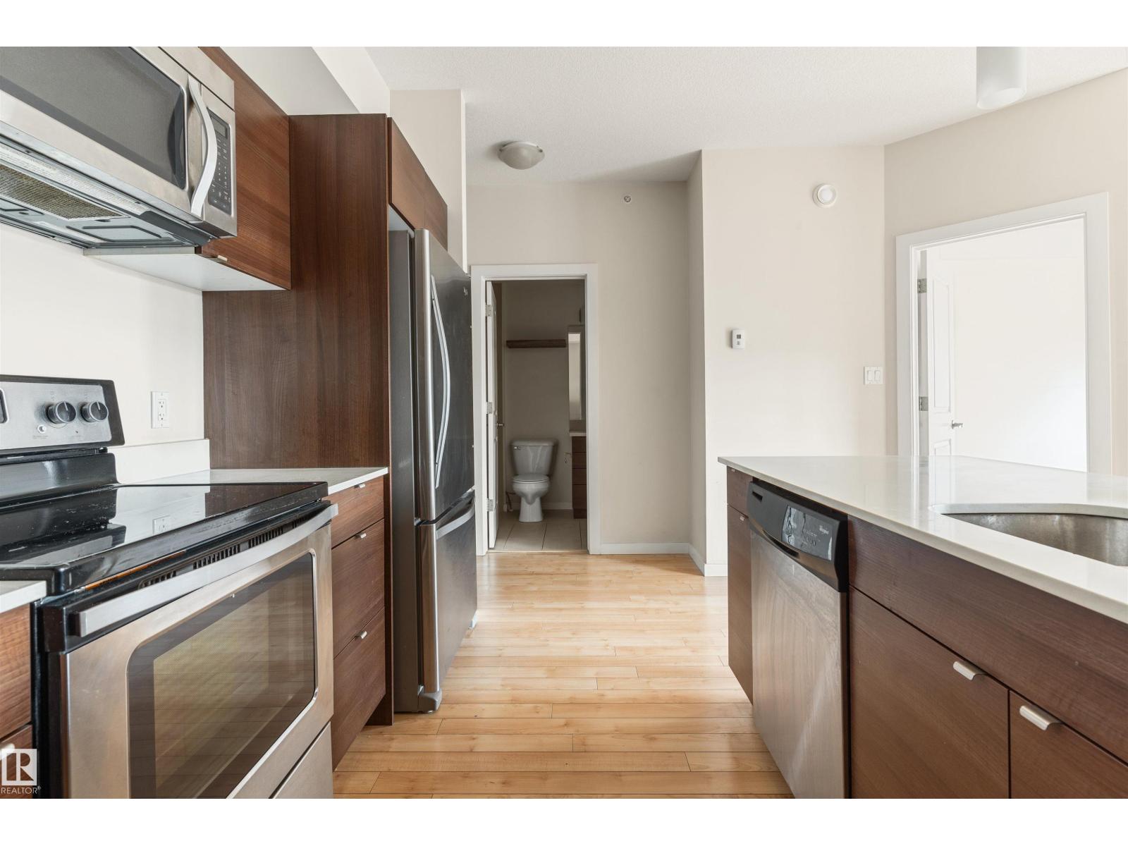#401 9523 160 AV NW - 11