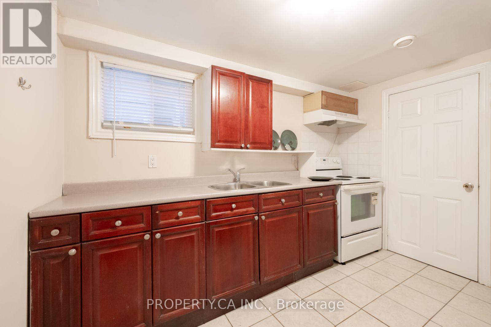 2563 BROMSGROVE ROAD W - Image 35