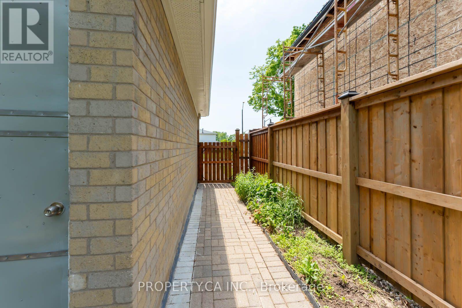 2563 BROMSGROVE ROAD W - Image 39