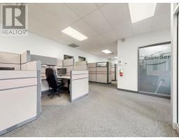 949 Kamato Road, Mississauga, ON L4W2R5 Photo 10