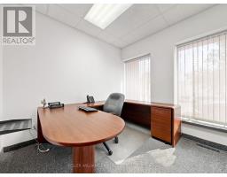 949 Kamato Road, Mississauga, ON L4W2R5 Photo 11