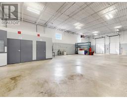 949 Kamato Road, Mississauga, ON L4W2R5 Photo 32