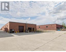 949 Kamato Road, Mississauga, ON L4W2R5 Photo 40
