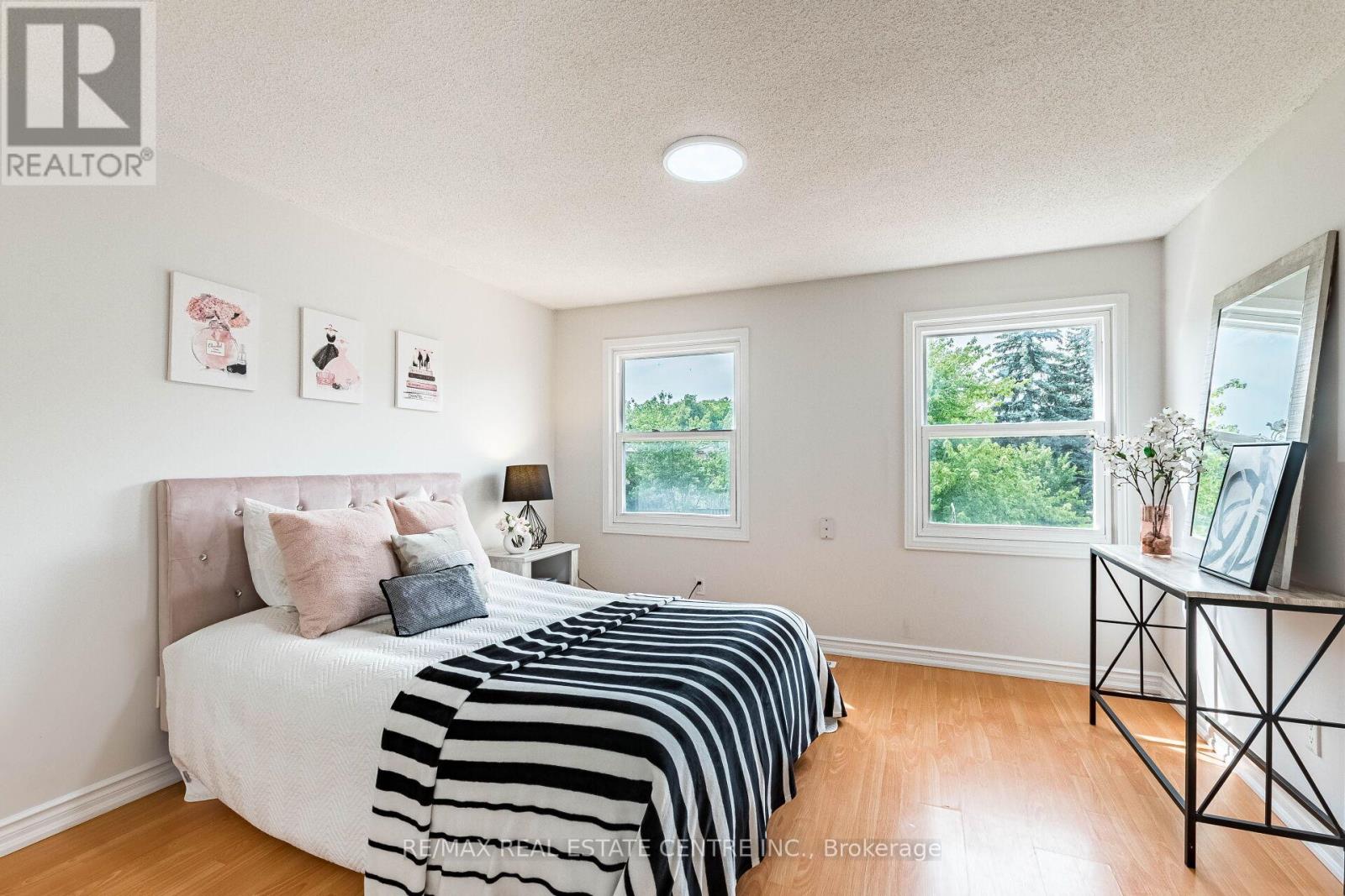 1124 SHAGBARK CRESCENT - 20
