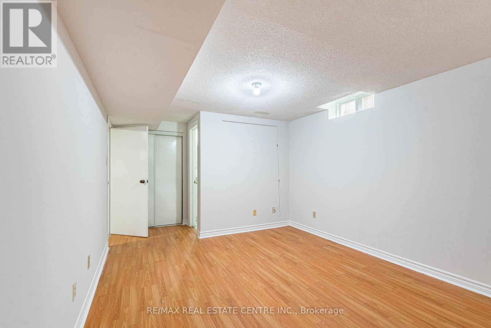 1124 SHAGBARK CRESCENT - Image 28