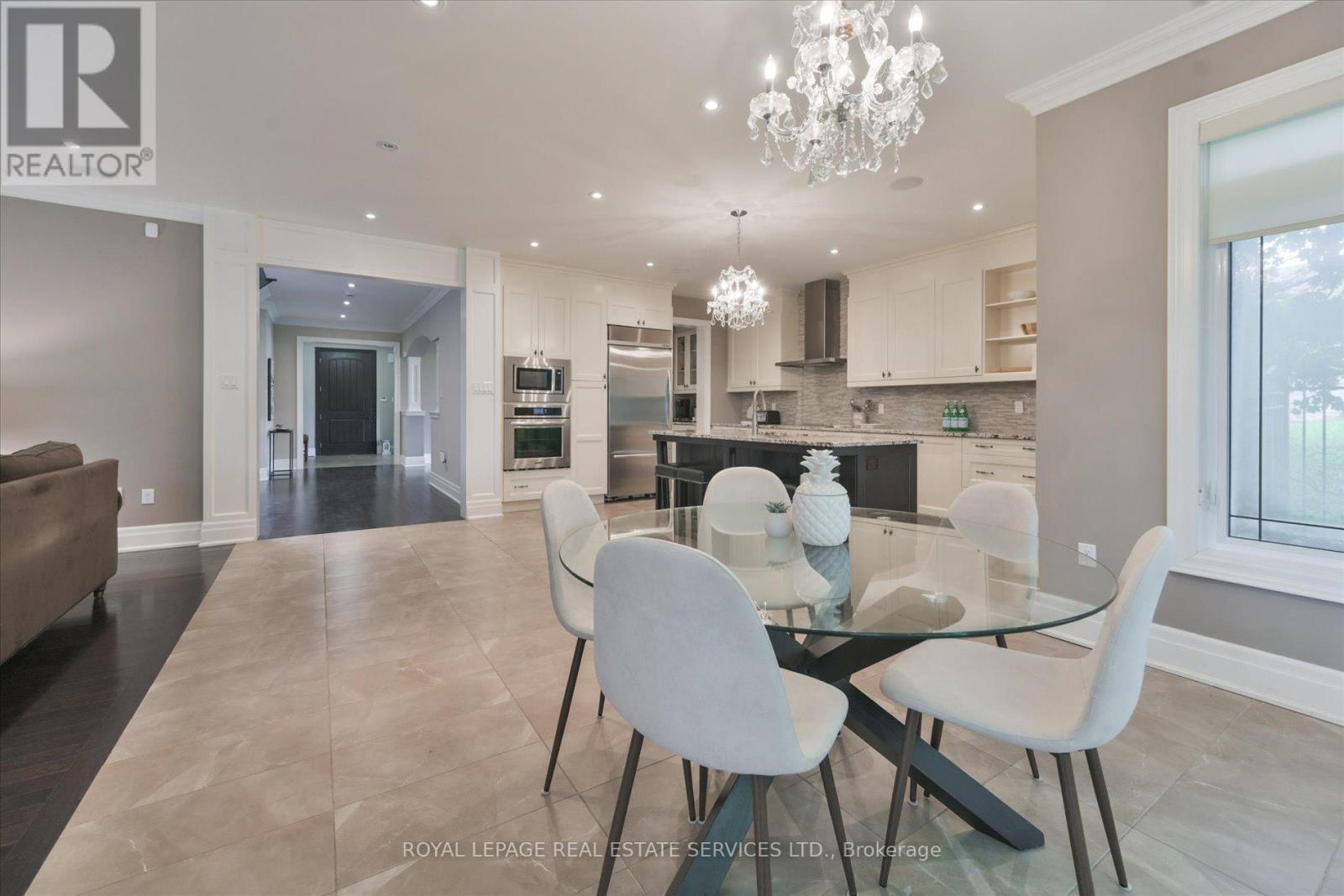 439 MARTIN GROVE ROAD - 16