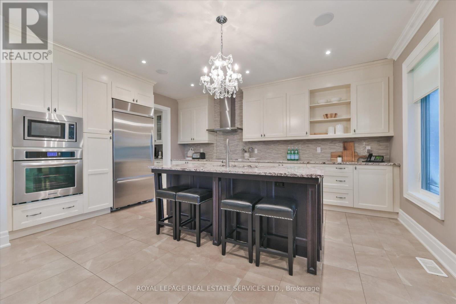 439 MARTIN GROVE ROAD - 17