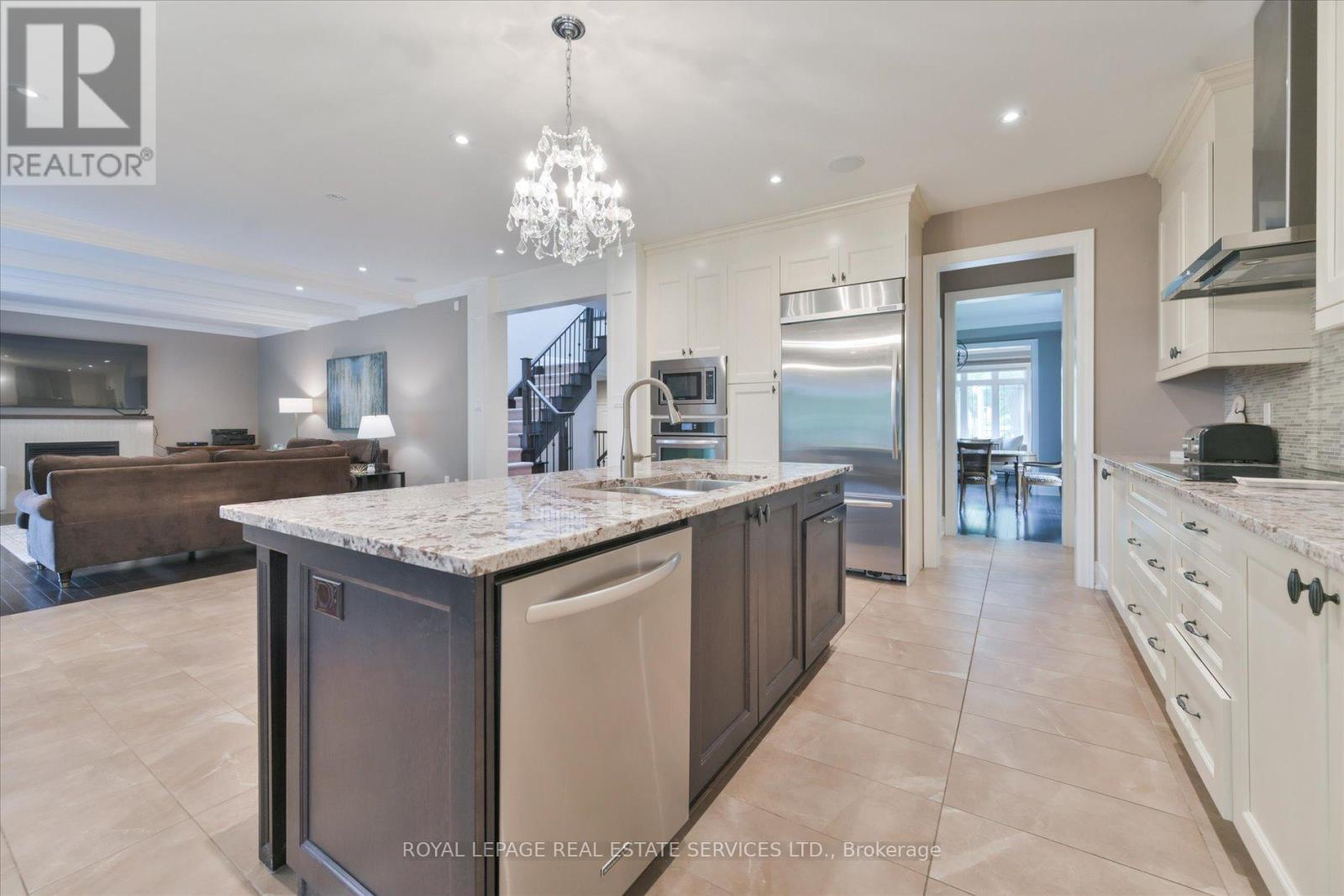 439 MARTIN GROVE ROAD - 18