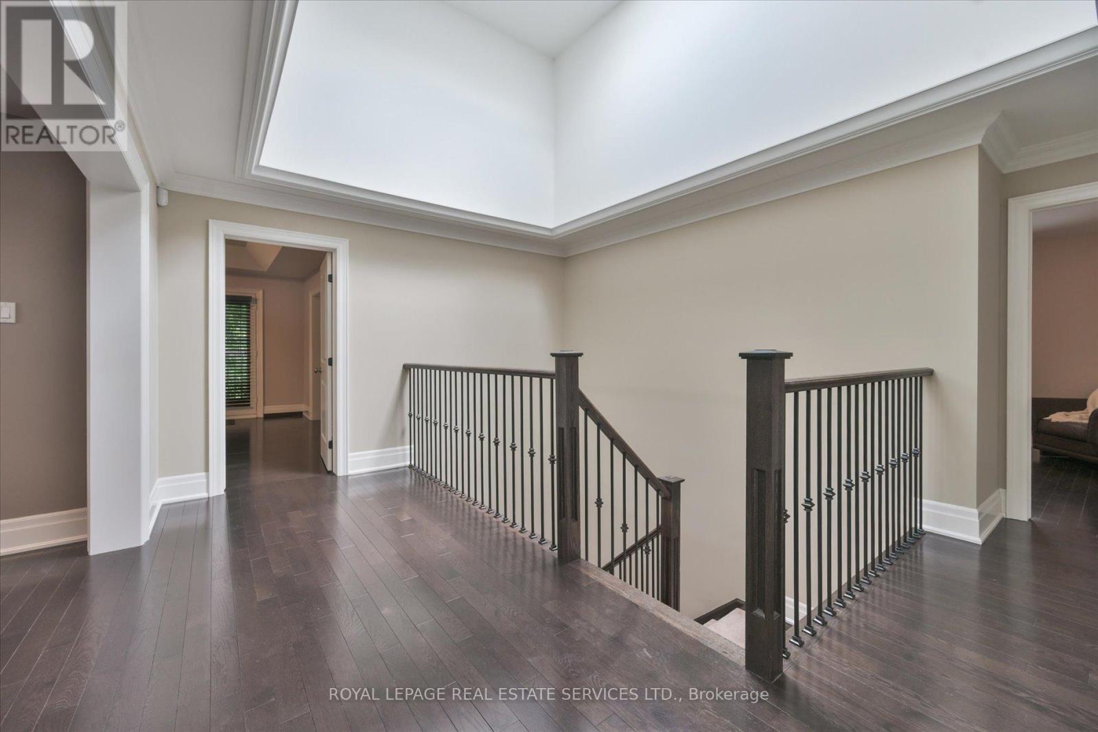 439 MARTIN GROVE ROAD - 25