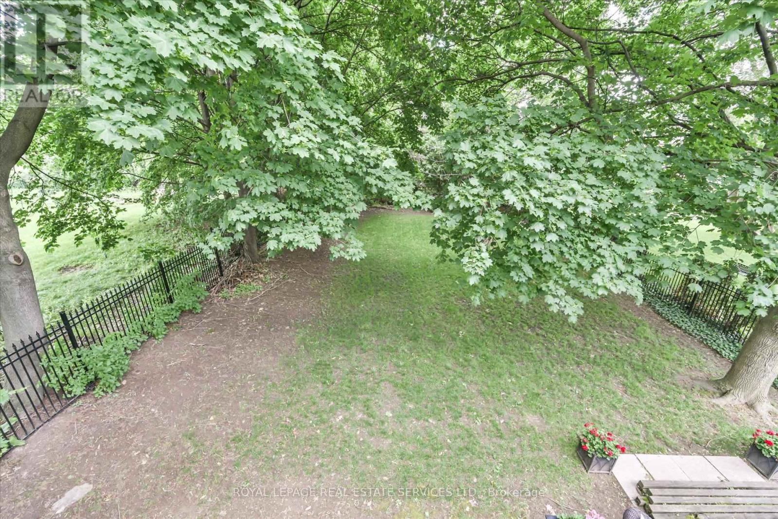 439 MARTIN GROVE ROAD - 34