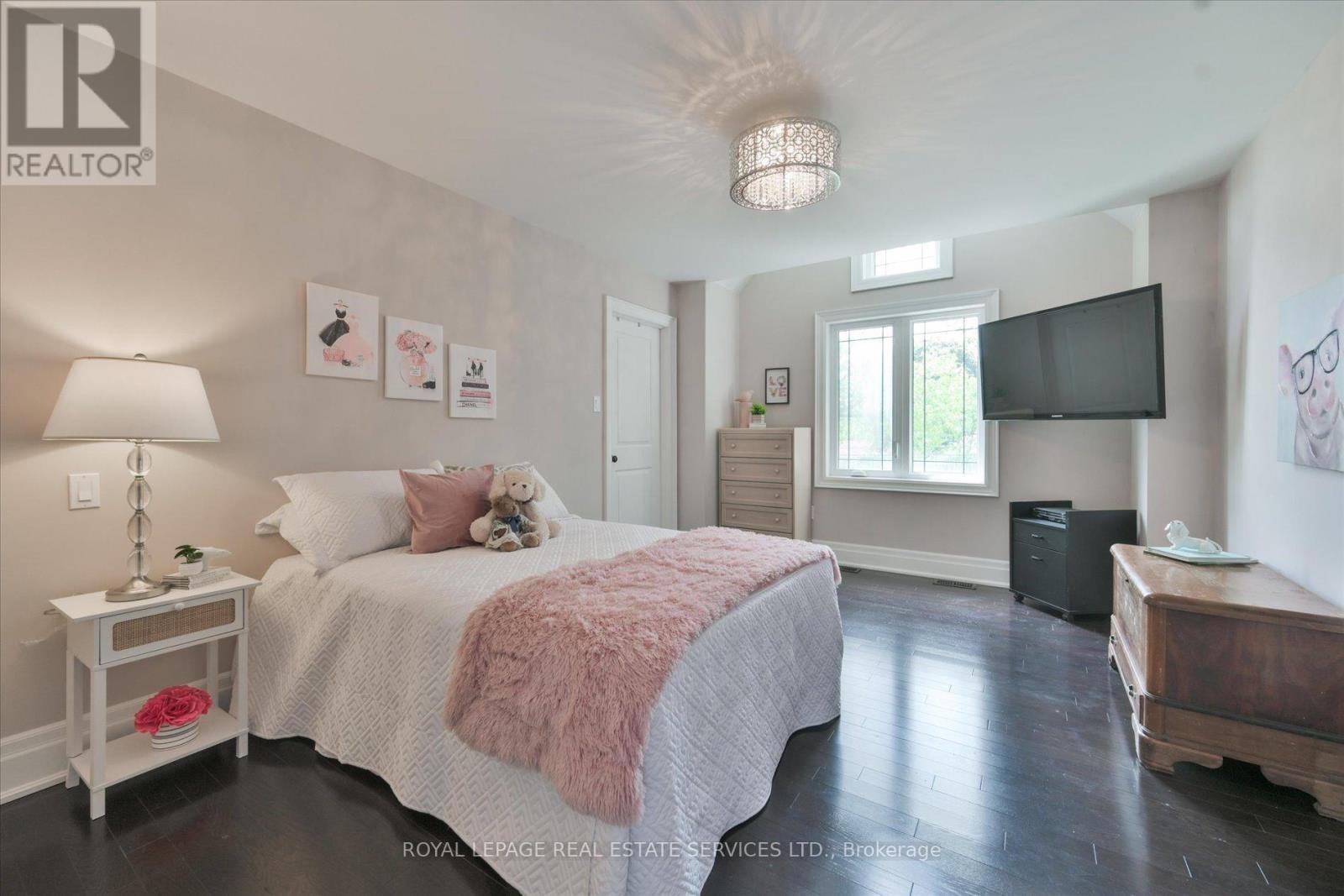 439 MARTIN GROVE ROAD - Image 36