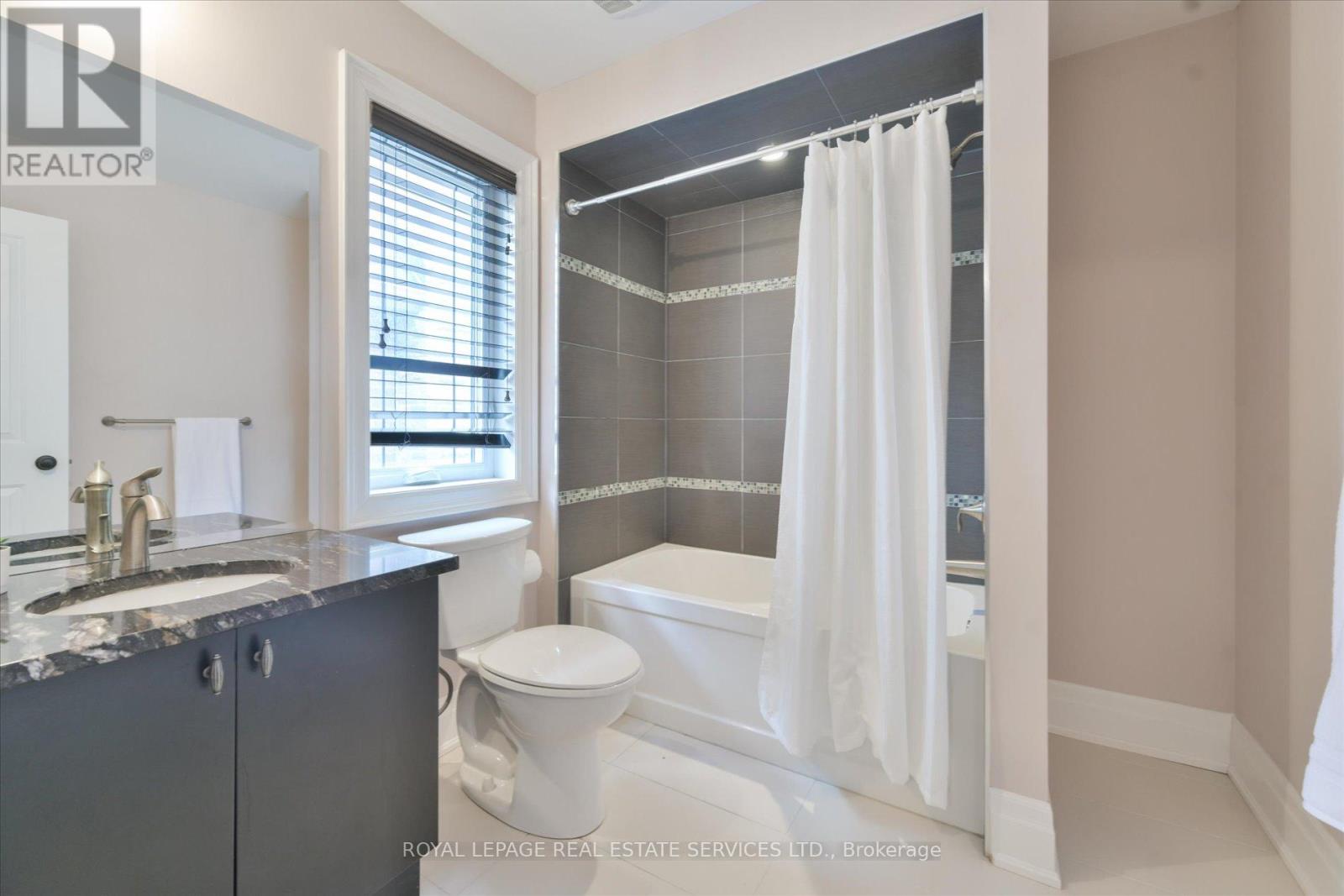 439 MARTIN GROVE ROAD - 41