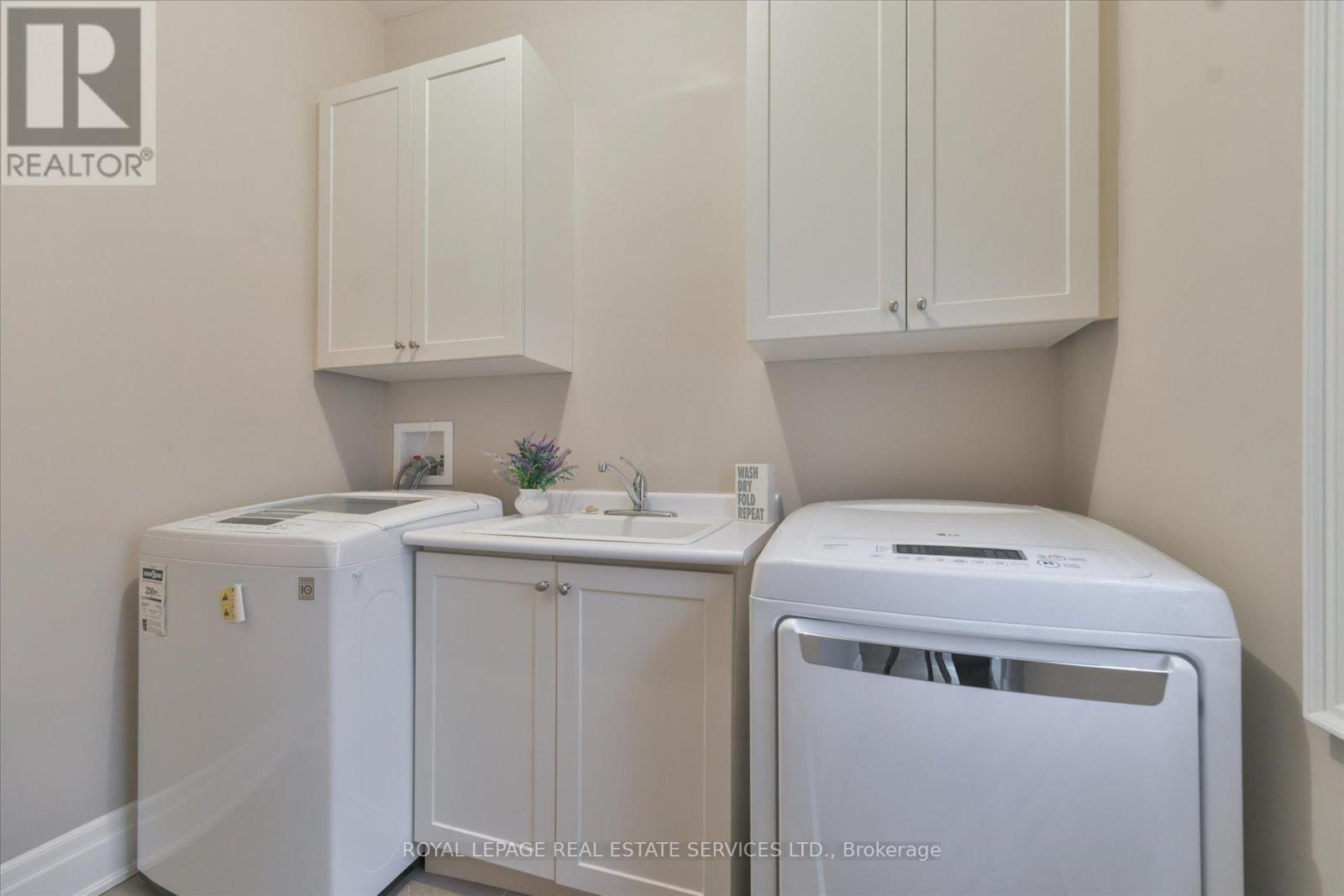 439 MARTIN GROVE ROAD - 43