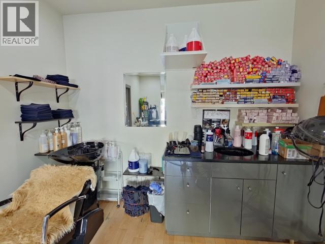 4553 MARINE AVE, Powell River
