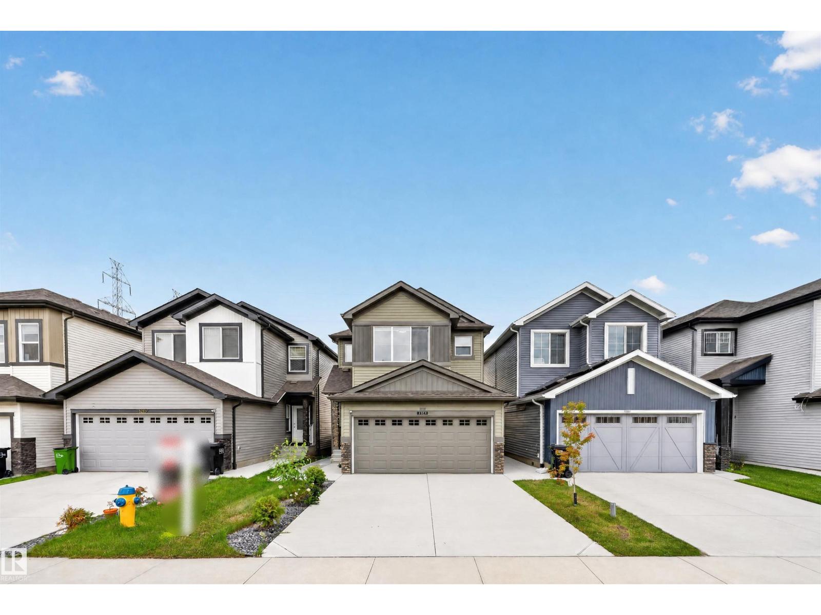1676 27 ST NW - 38