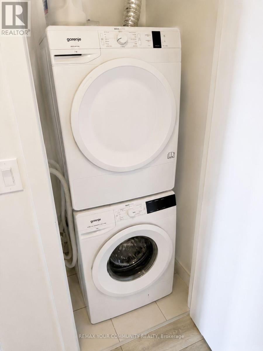 #404 159 WELLESLEY STREET E - 15