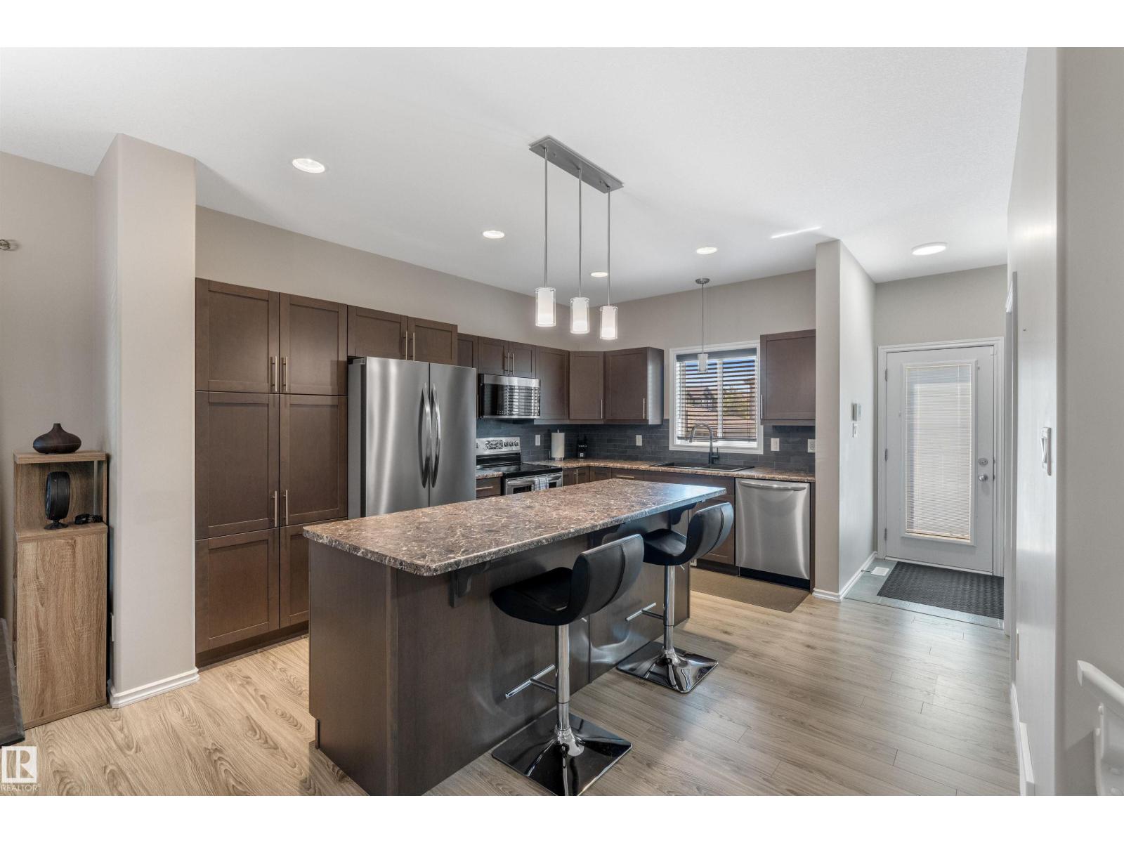 22107 88 AV NW - Image 13