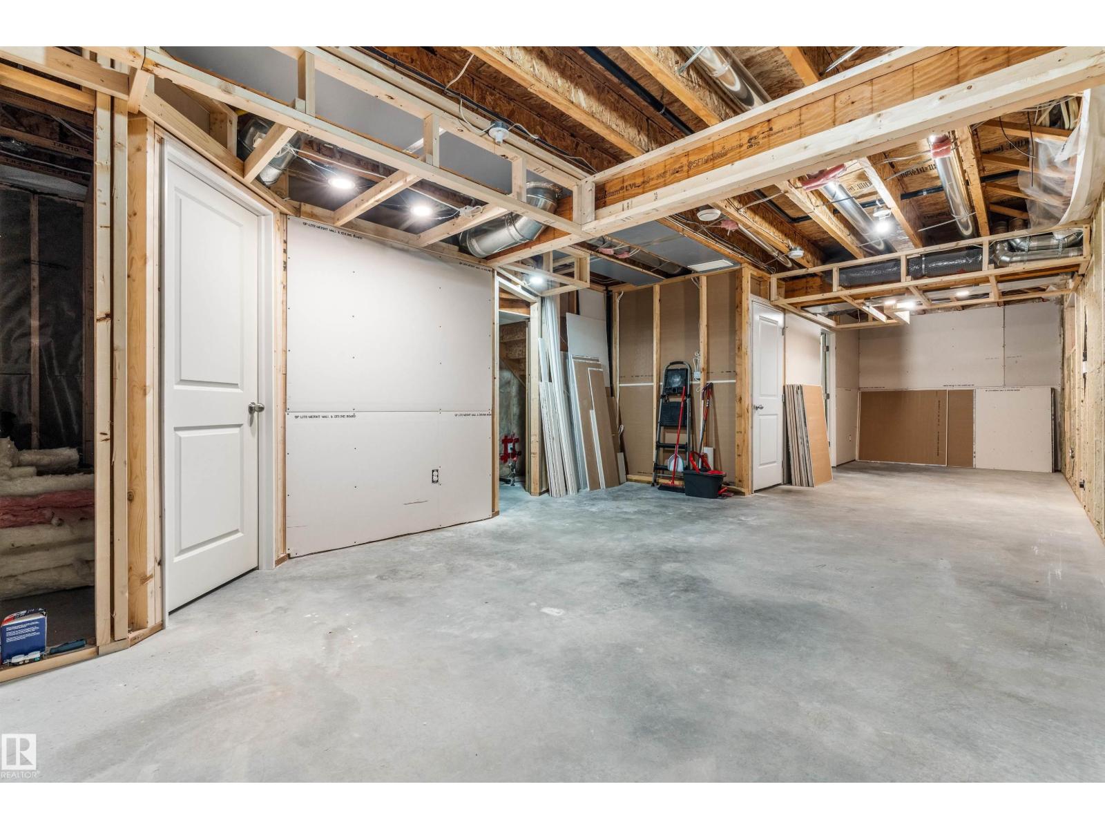 22107 88 AV NW - 36