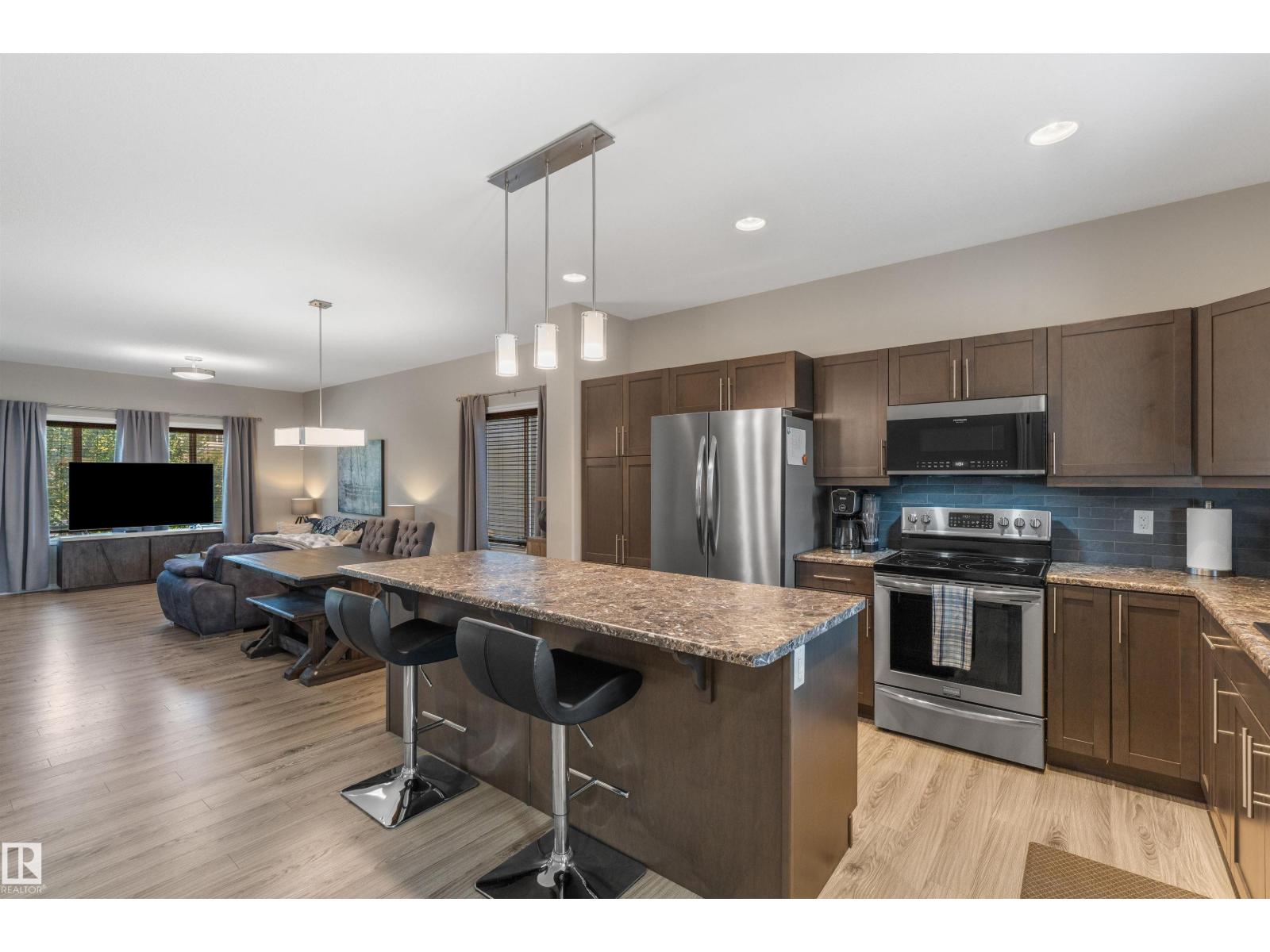 22107 88 AV NW - Image 14