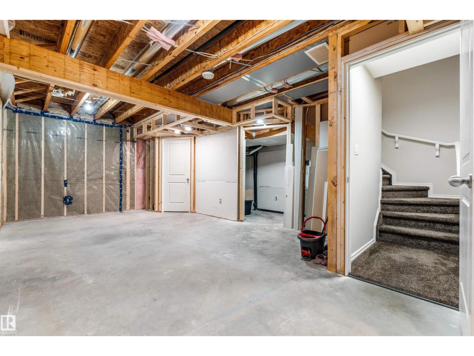 22107 88 AV NW - Image 35