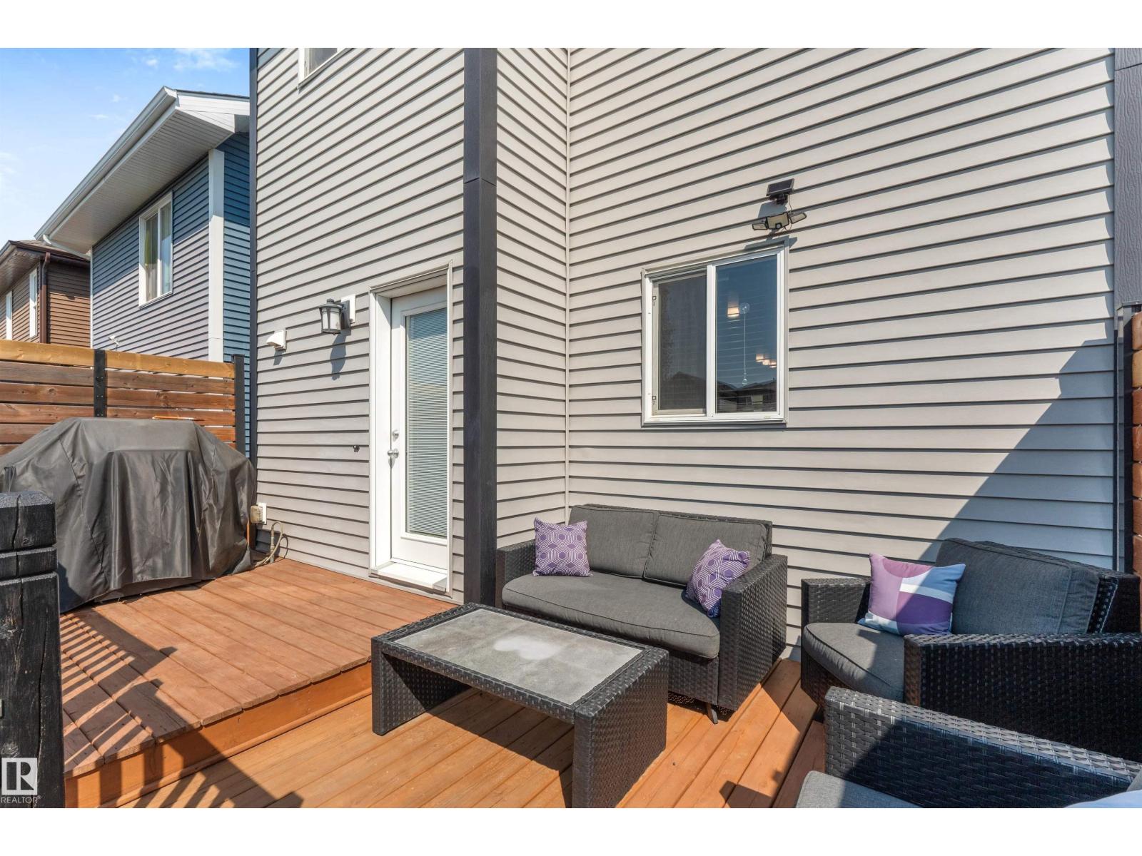 22107 88 AV NW - 40