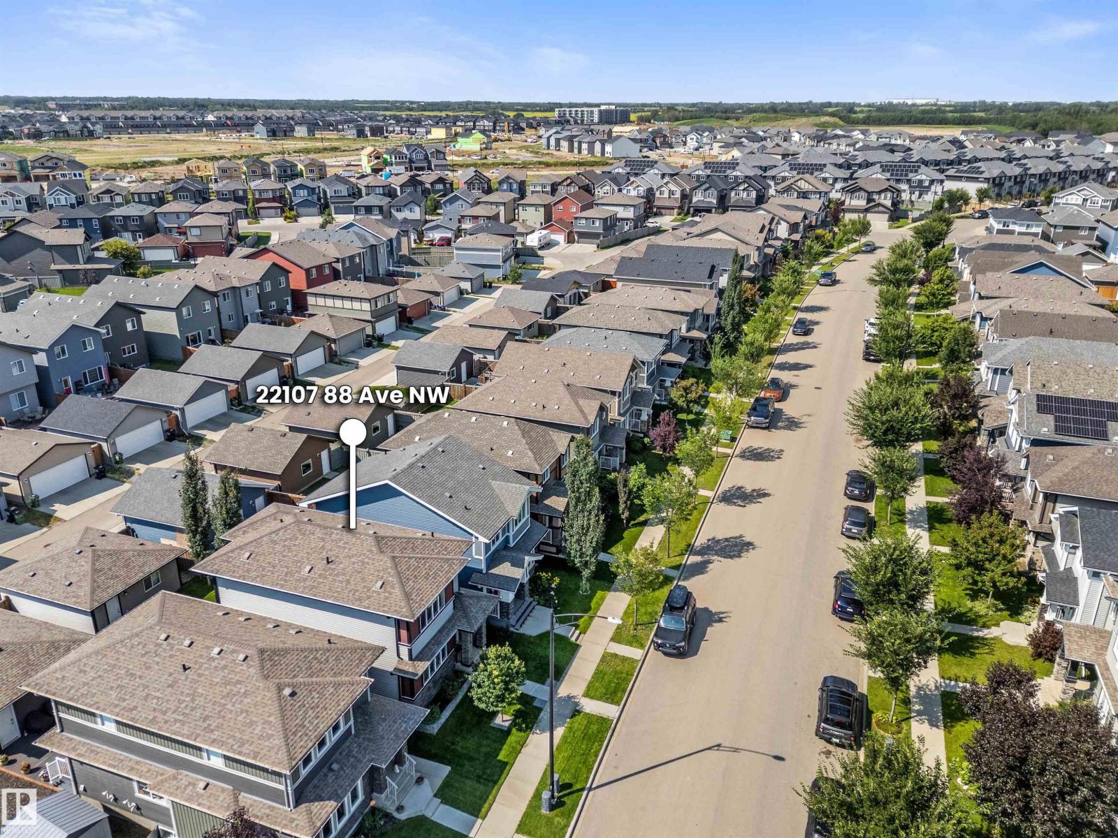 22107 88 AV NW - Image 45