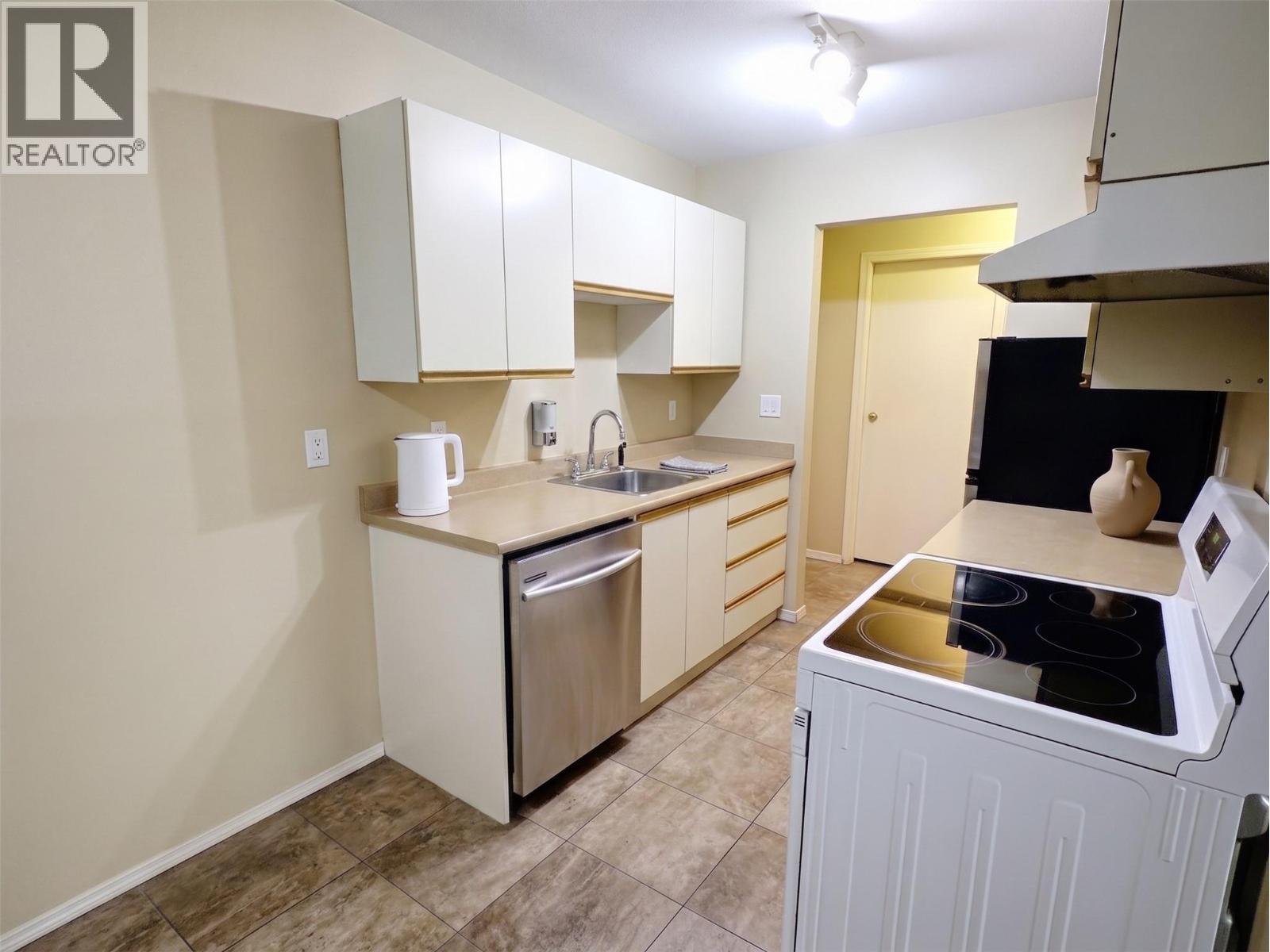 #218 1760 Brunner Avenue - Image 5