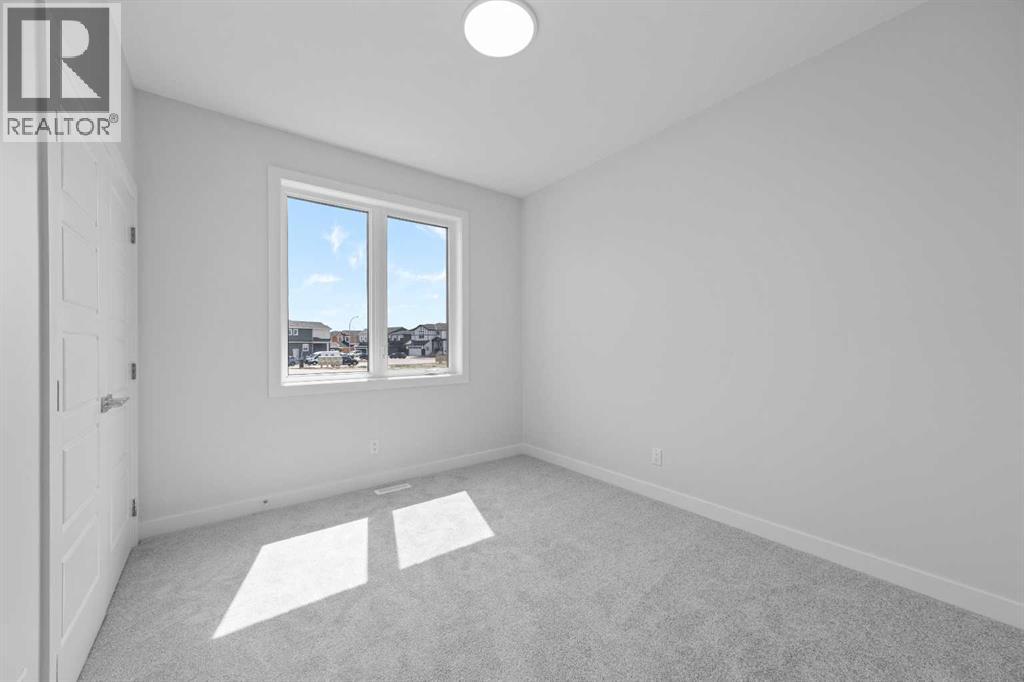 2112 152 Avenue NW - 17