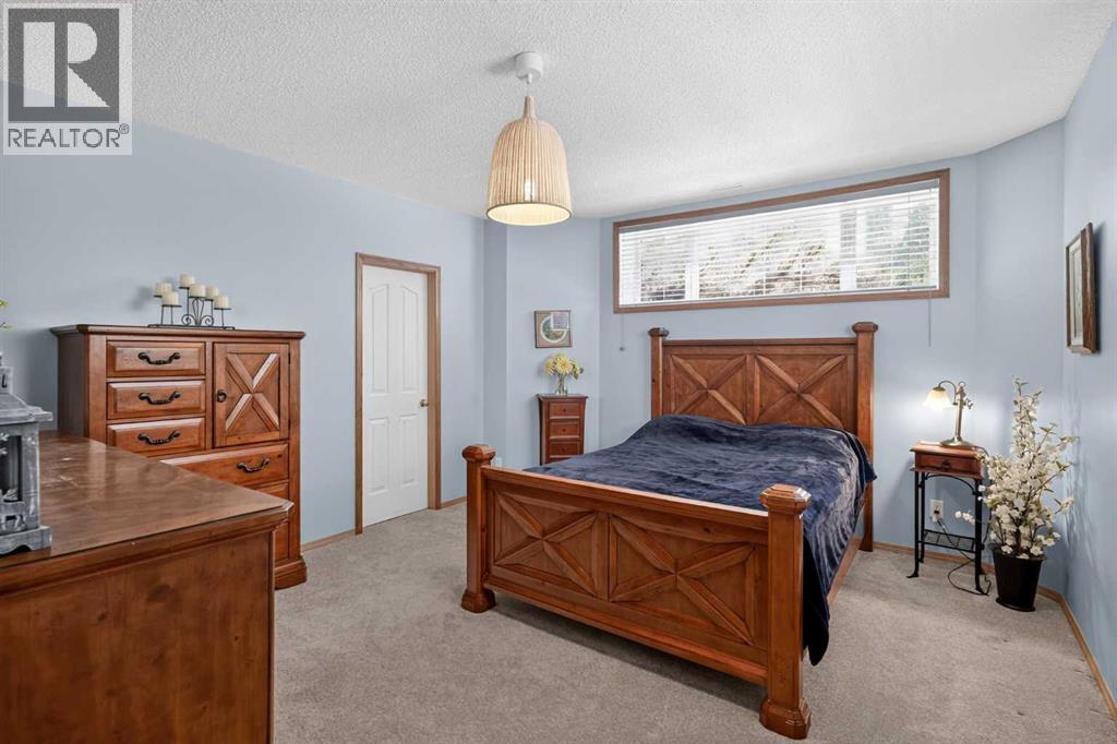 166 Scenic Ridge Crescent NW - 30