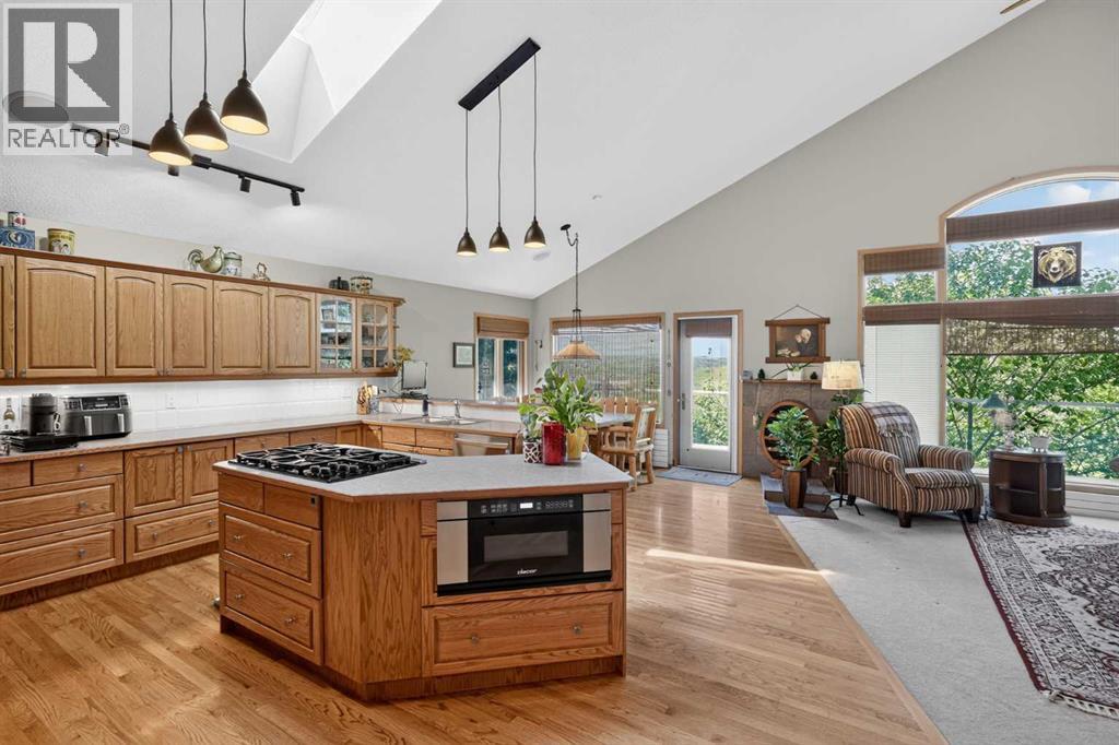 166 Scenic Ridge Crescent NW - 3