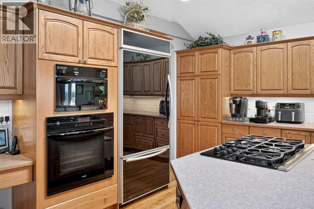 166 Scenic Ridge Crescent NW - 14