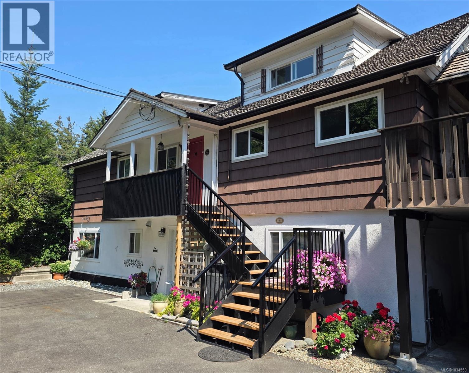 4123 Island Hwy S, Campbell River