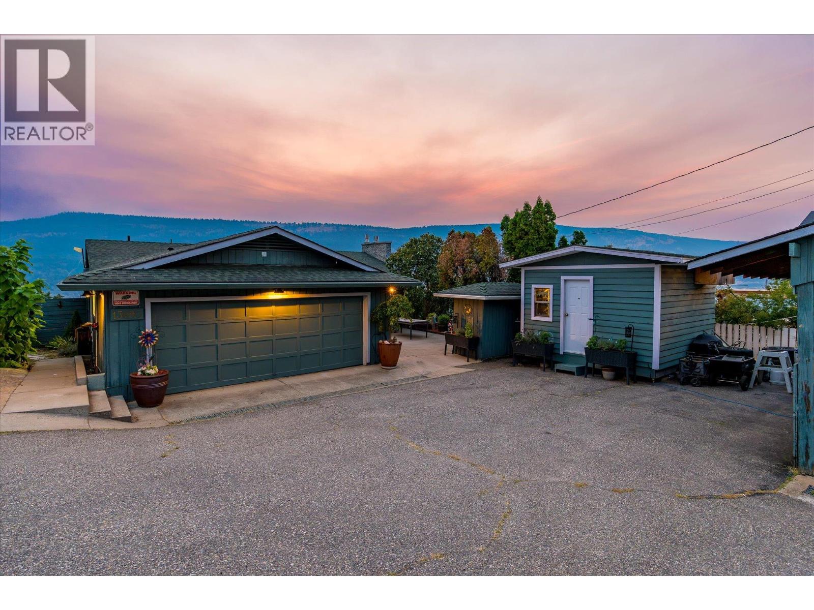 13890 Oyama Road, Lake Country