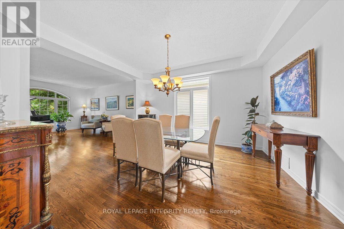 40 BON ECHO CRESCENT - 9