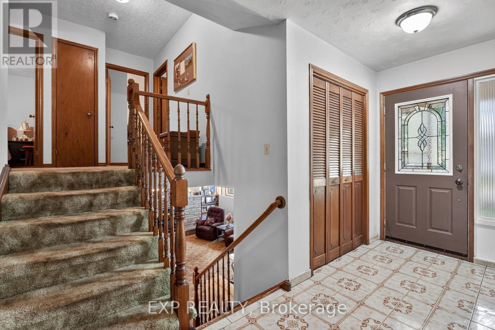 1370 POUND AVENUE - Image 17
