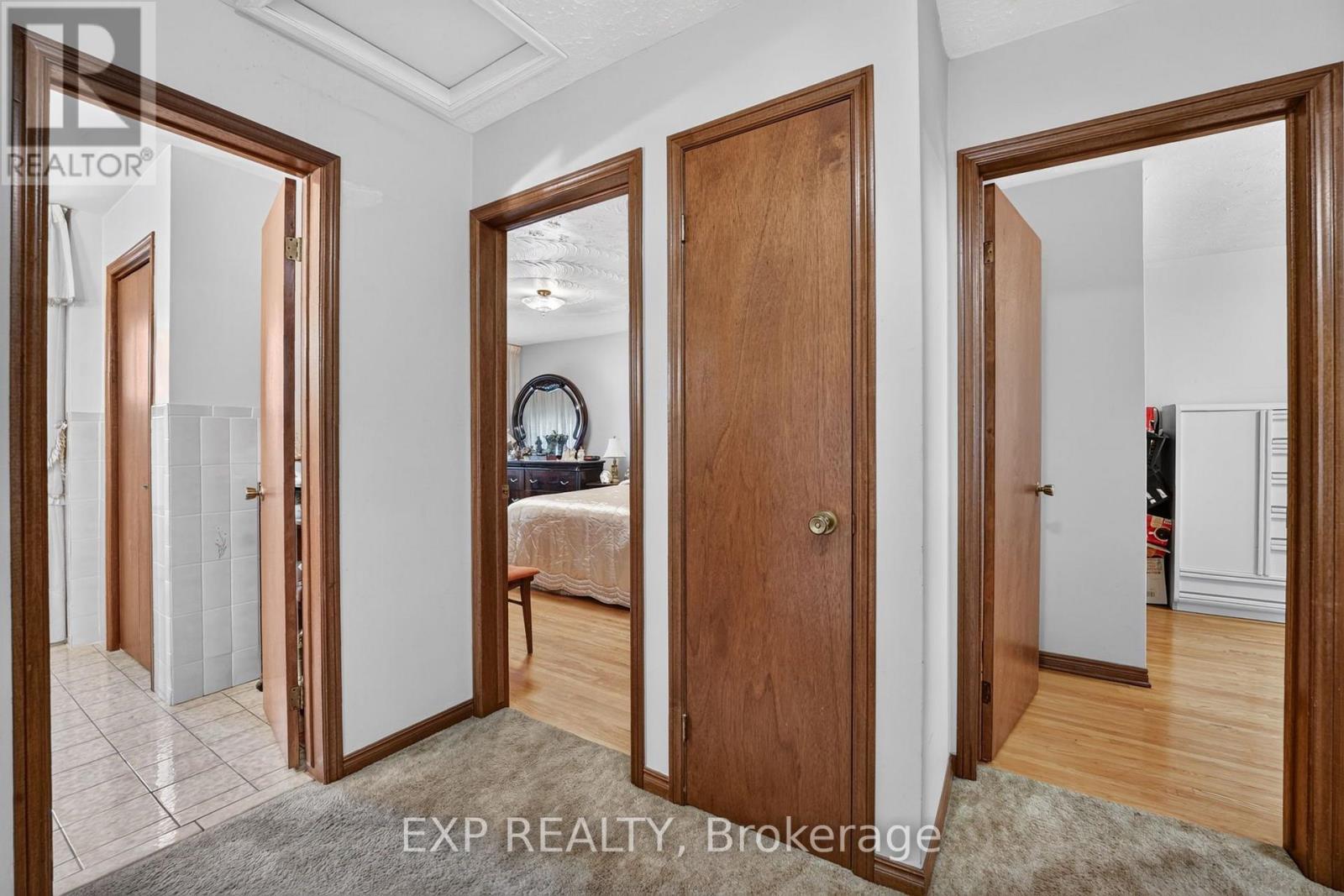 1370 POUND AVENUE - Image 18