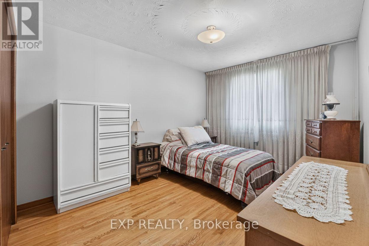 1370 POUND AVENUE - Image 25