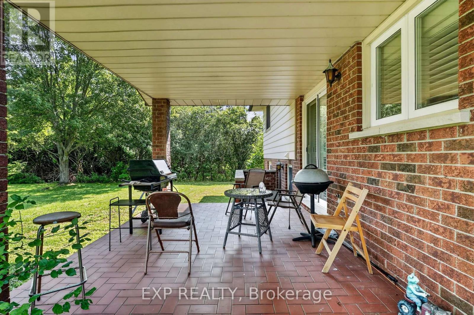 1370 POUND AVENUE - Image 33