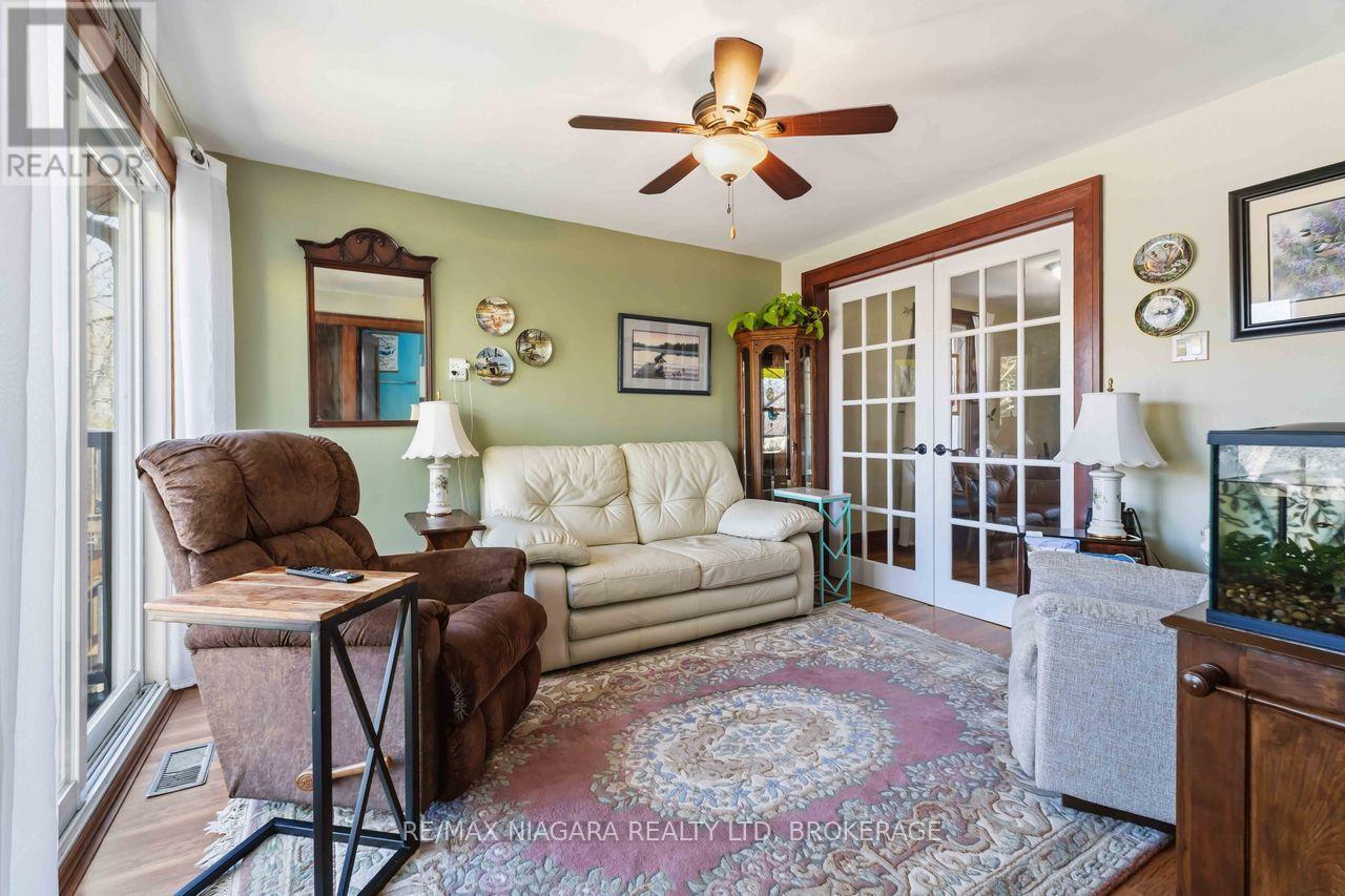 70 RIVERSIDE DRIVE - Image 18